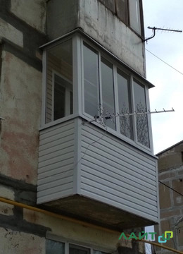 Остекление, отделка сайдингом внутри и снаружи